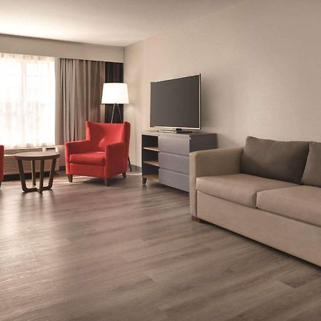Country Inn & Suites By Radisson, Cedar Falls, Ia Exteriör bild